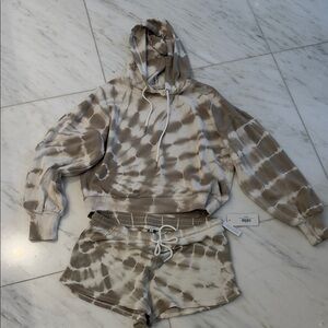 Z Supply Beige and White Tie Dye Short Set